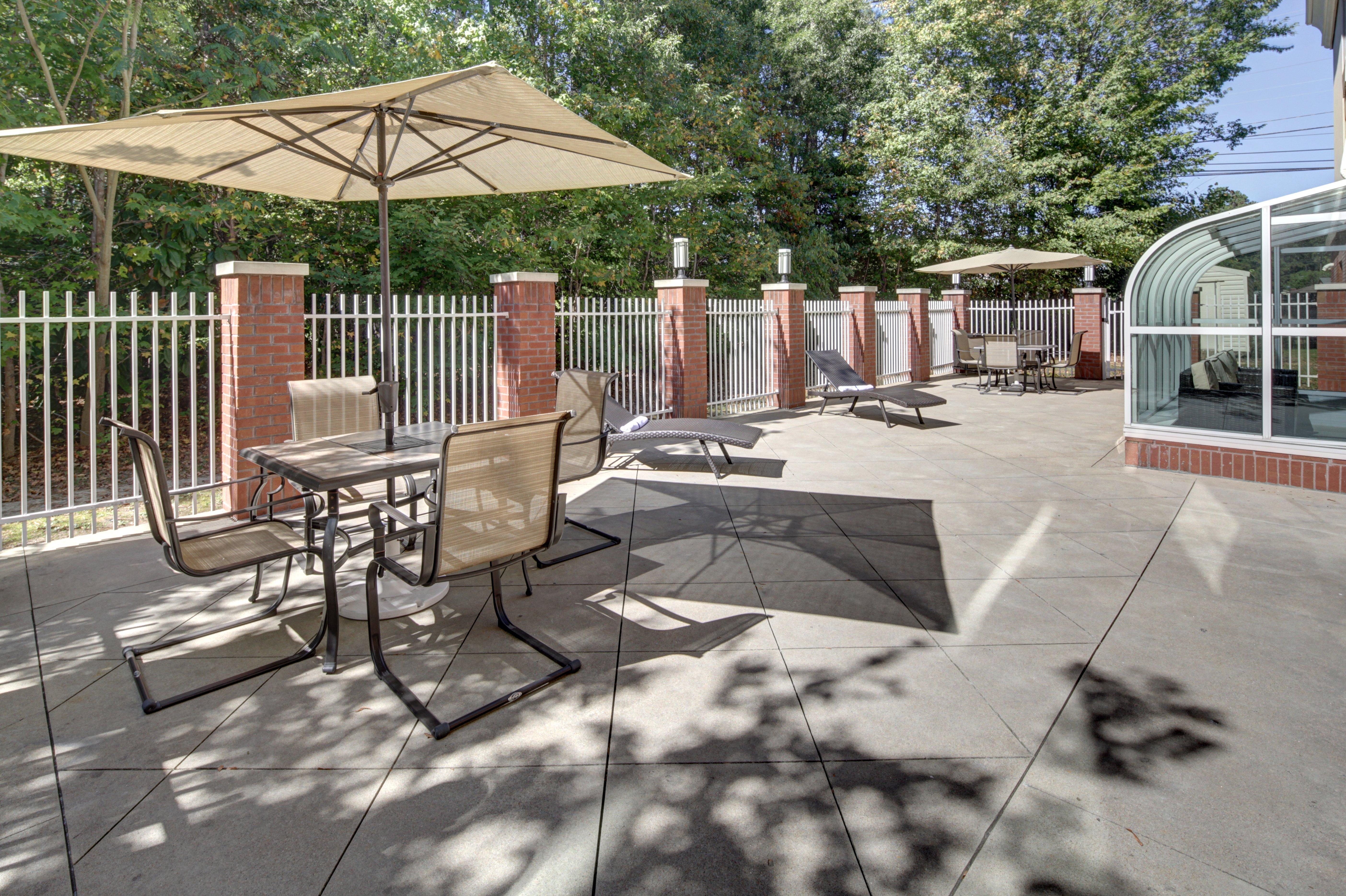 Holiday Inn Express Hotel & Suites Emporia By Ihg Exterior foto